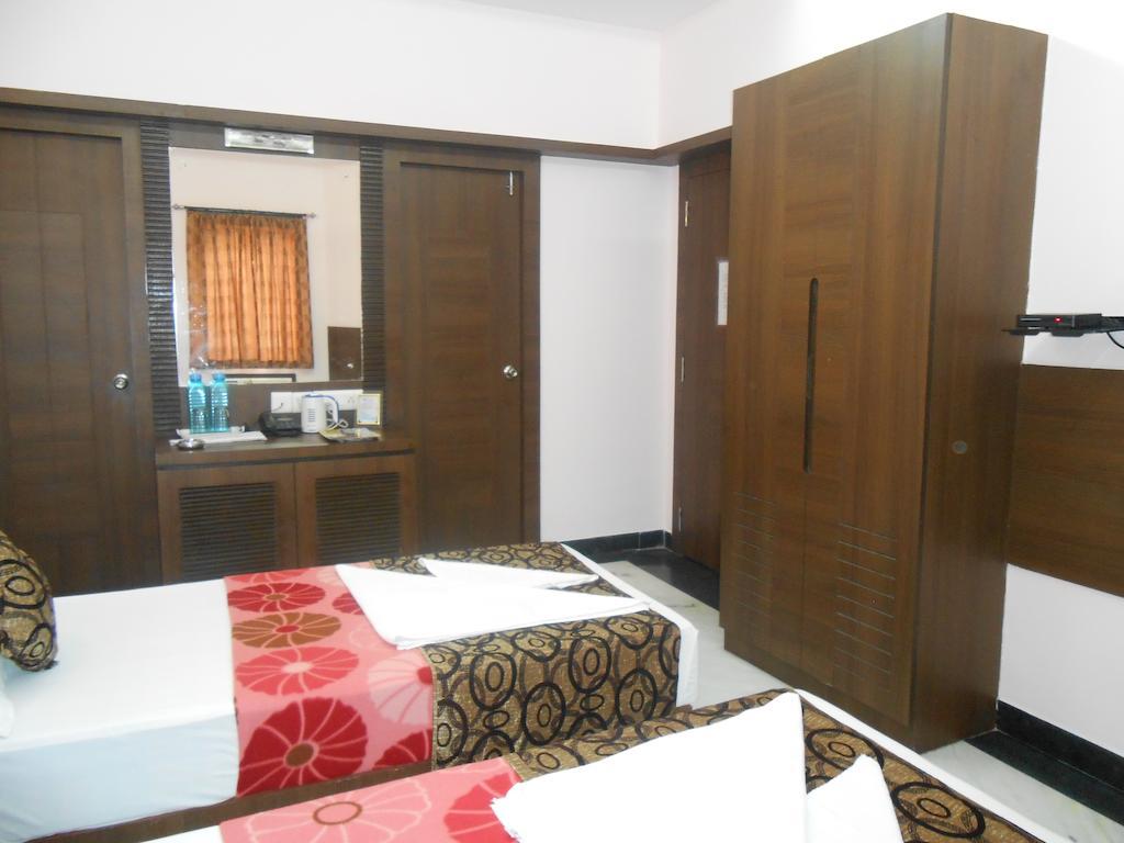 Hotel Mulberry Kolkata Exterior photo