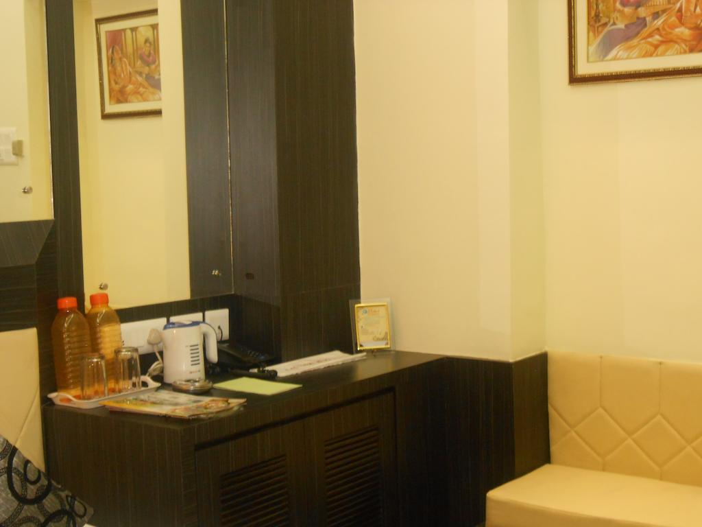 Hotel Mulberry Kolkata Exterior photo