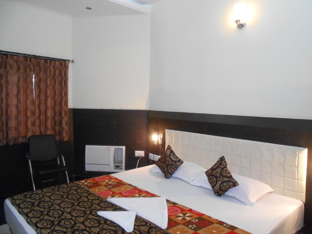 Hotel Mulberry Kolkata Exterior photo