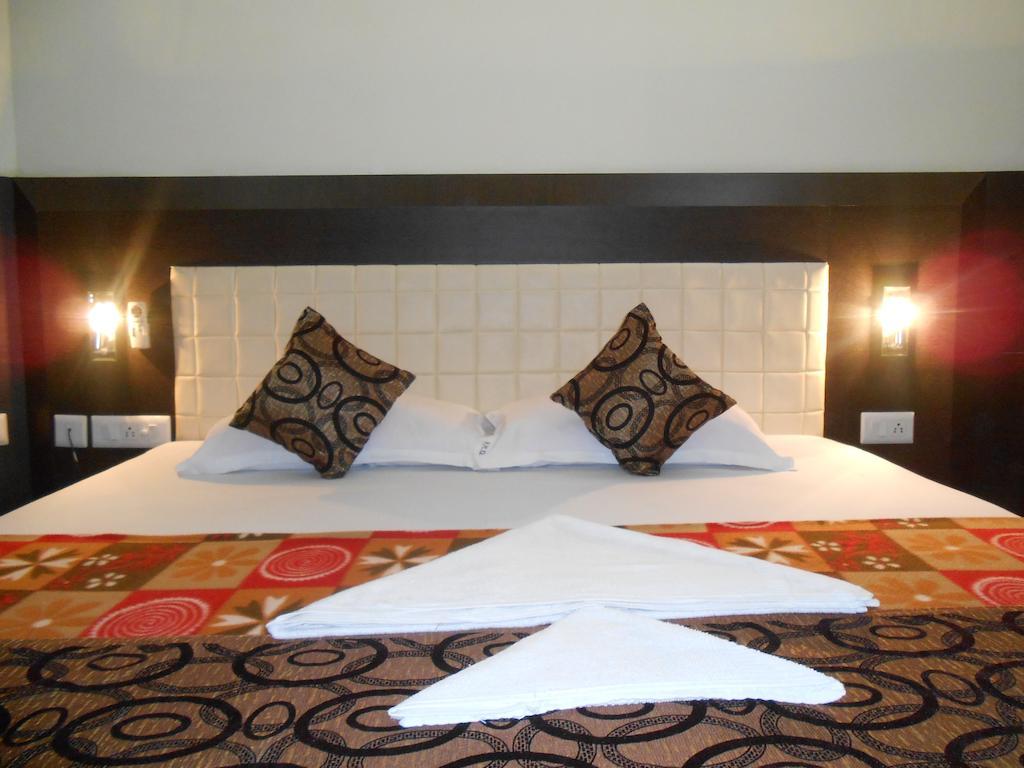 Hotel Mulberry Kolkata Exterior photo